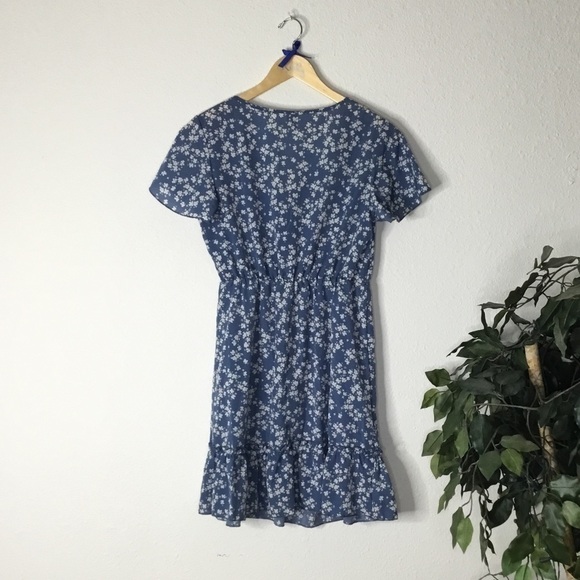 SheIn Floral Ruffle Dress - Picture 6 of 6